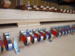 Electro-aimants du pédalier, sur l'orgue